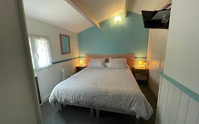 Villa Situee Entre Mer Et Foret